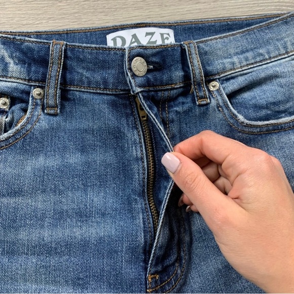 Daze High Rise Raw Hem Straight Leg Ankle Jeans - Picture 10 of 16